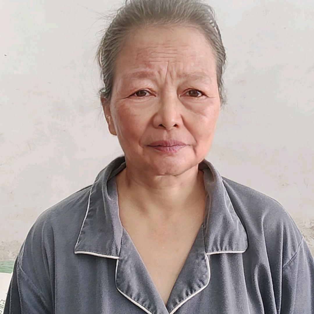 燕奶奶爱唱歌
