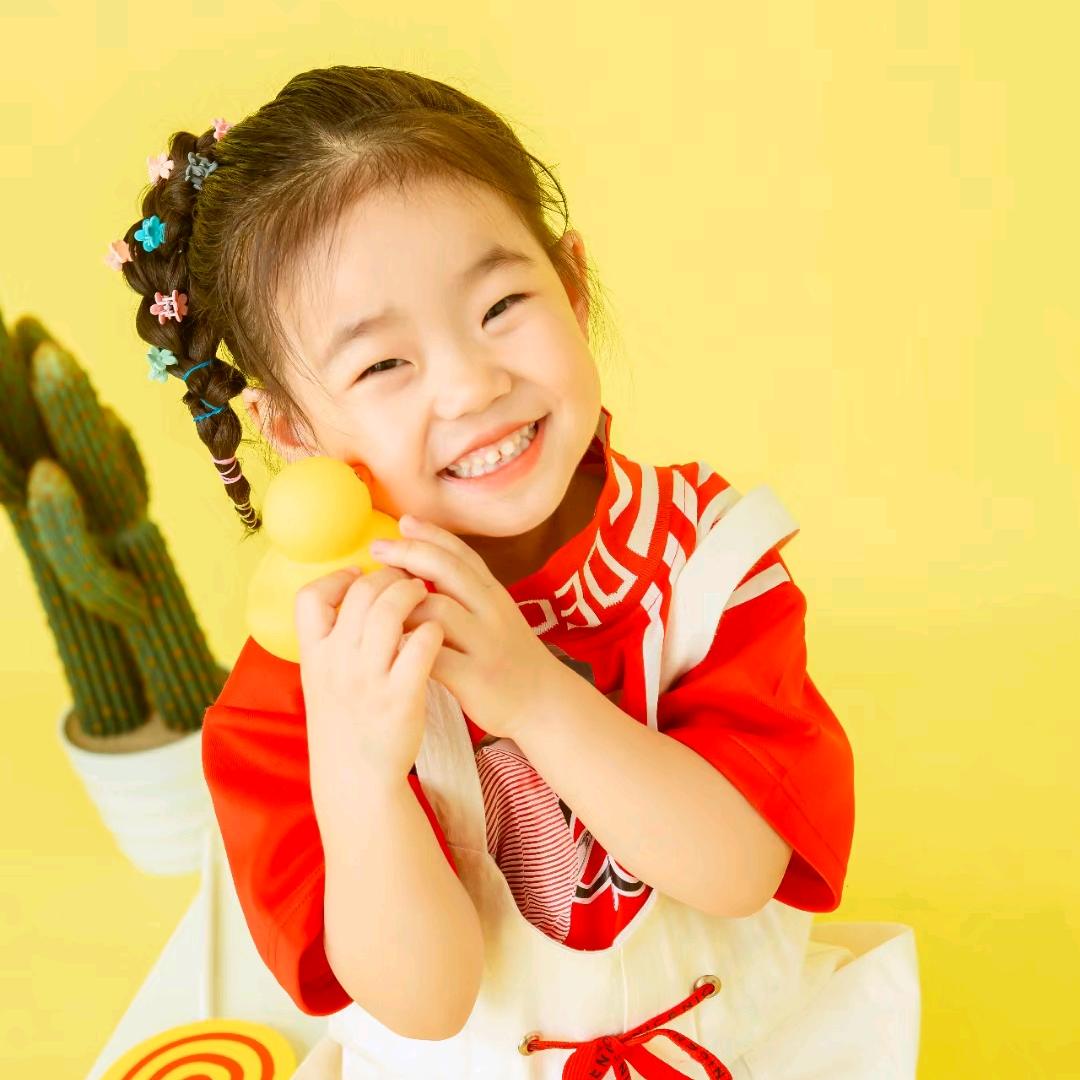 躲进童话里吃芒果