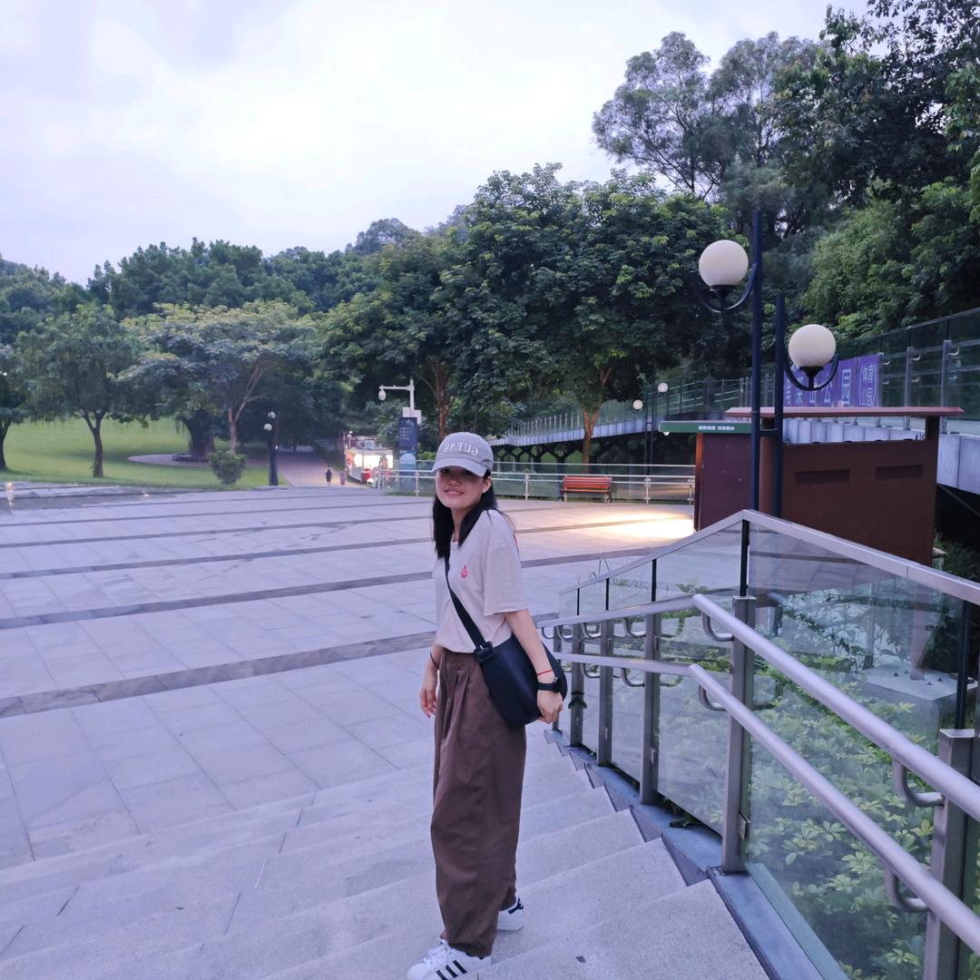 嗯好的