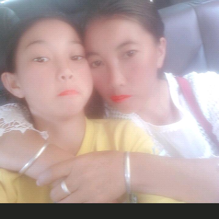 一个单身的妈妈谁的不靠只要靠自己努力