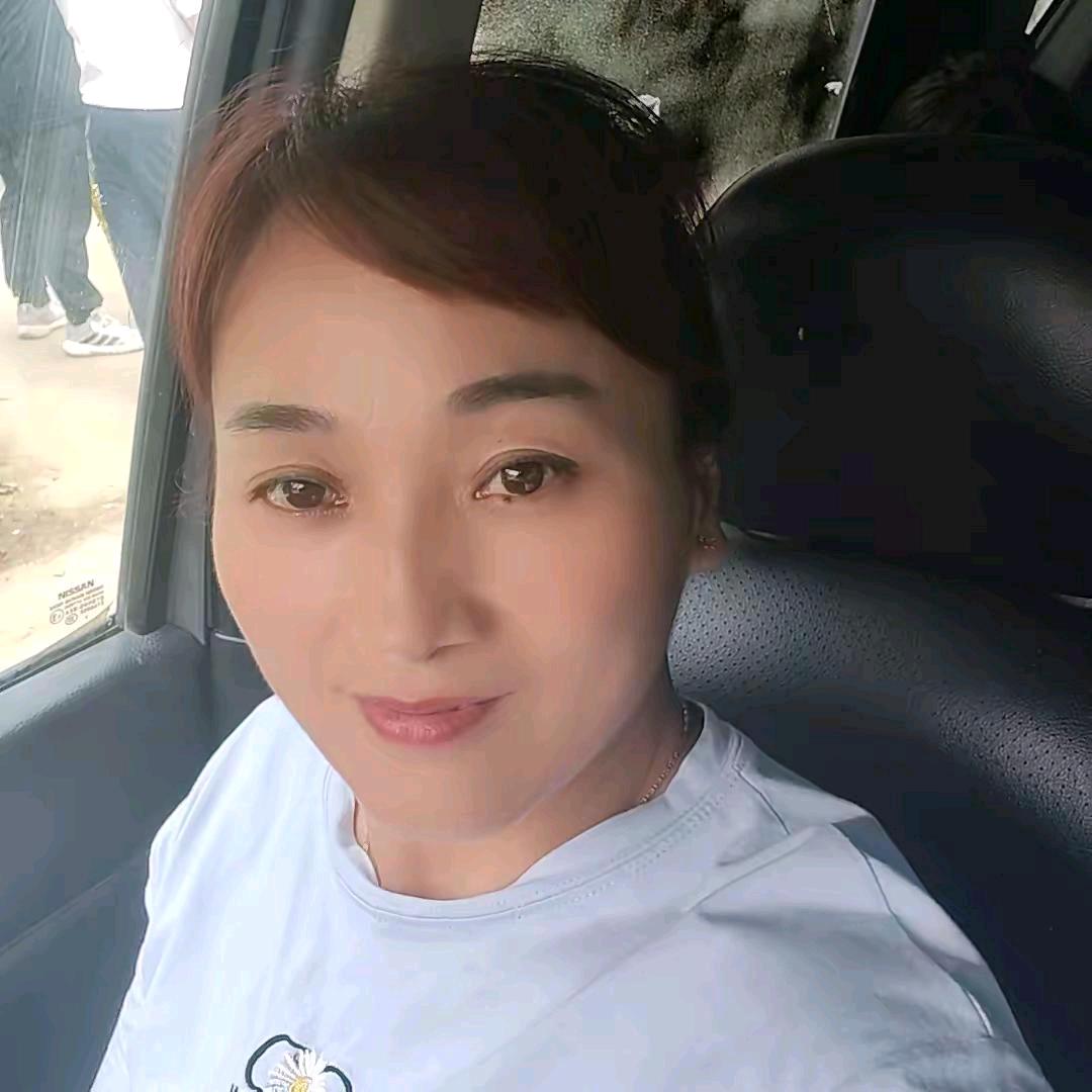 闫四群