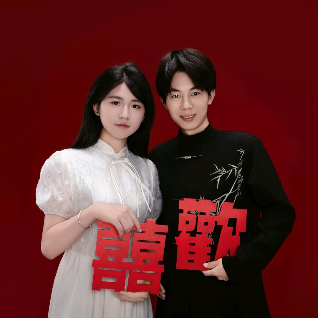 她