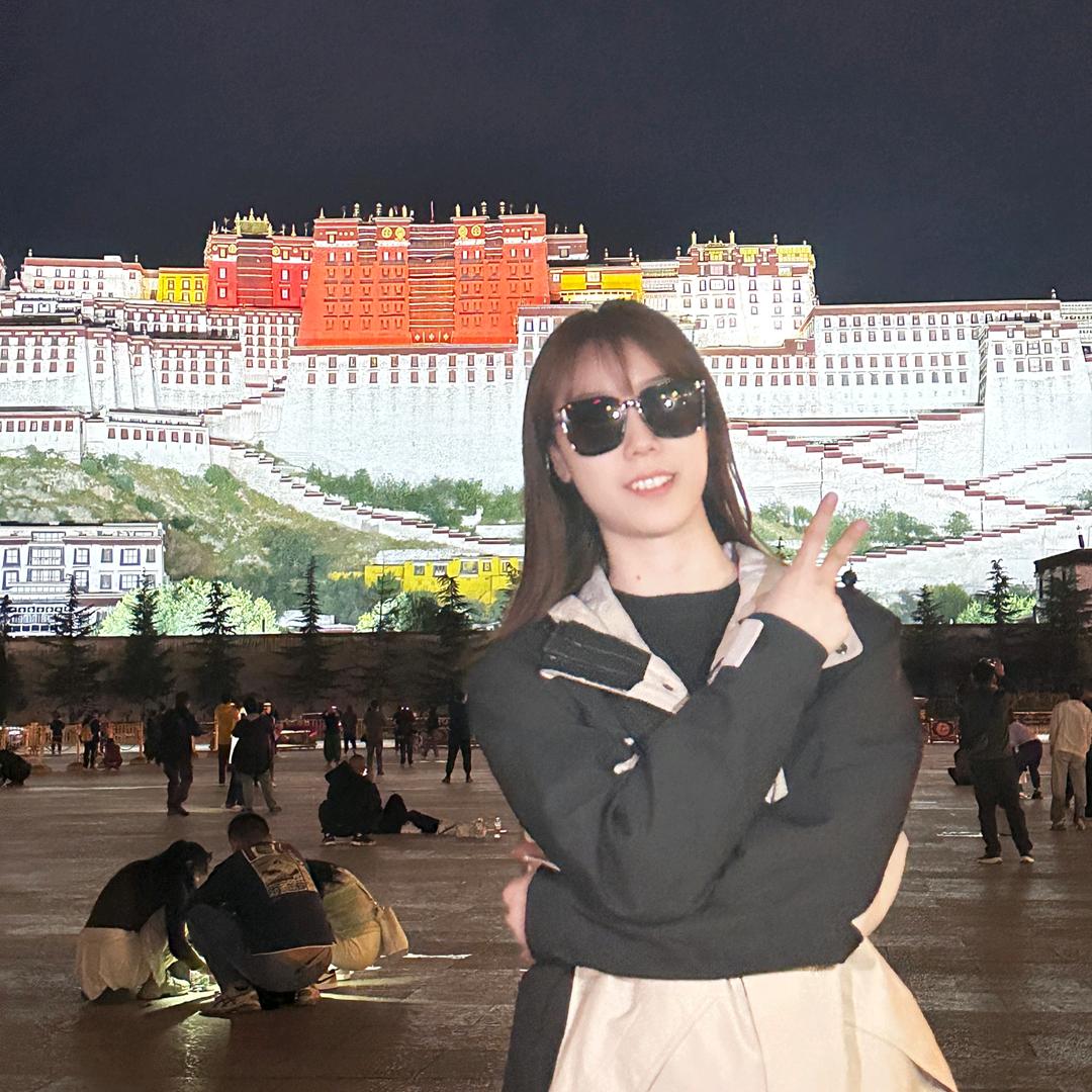 李哞哞