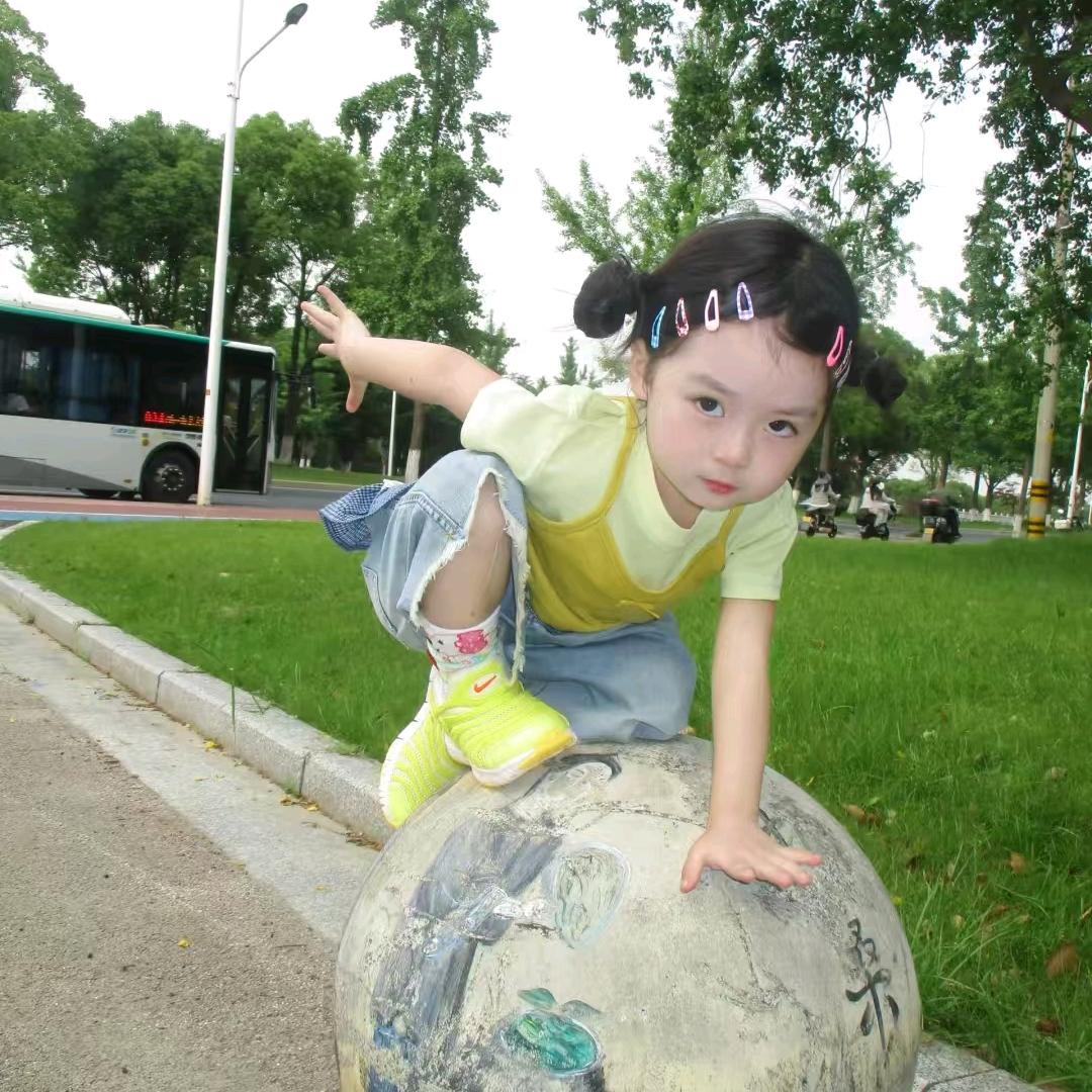 Mo哈萱萱