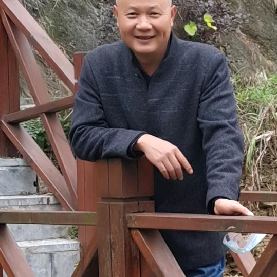 钟海东