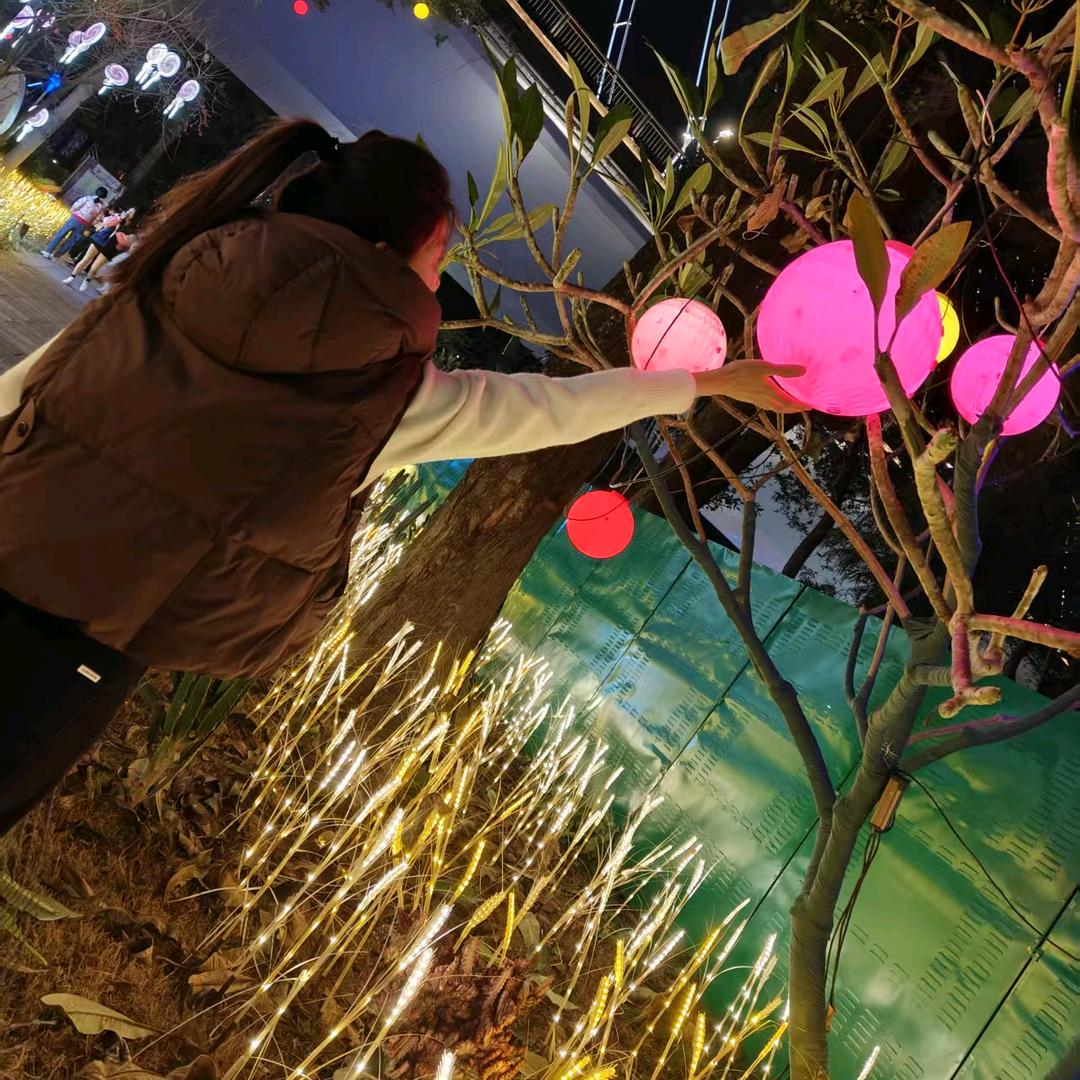 花开须相依