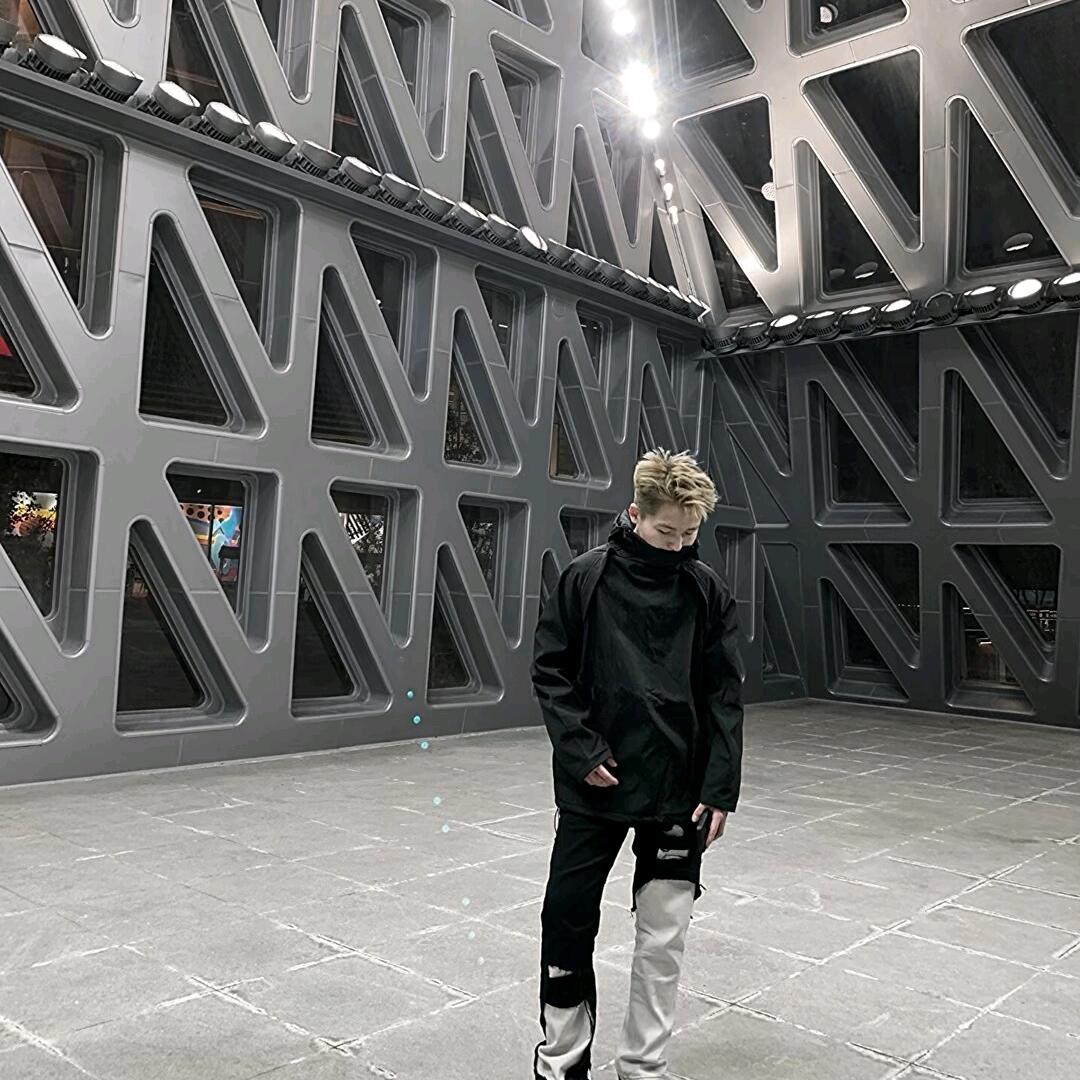 银川虎文发型设计