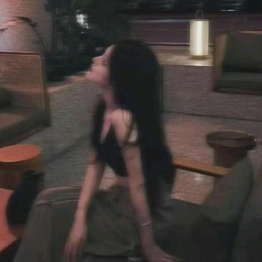 玖玖.