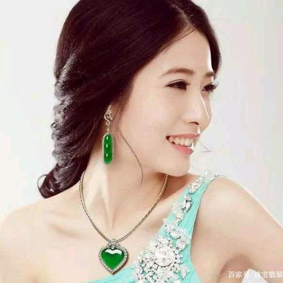 一翡一翠走天涯