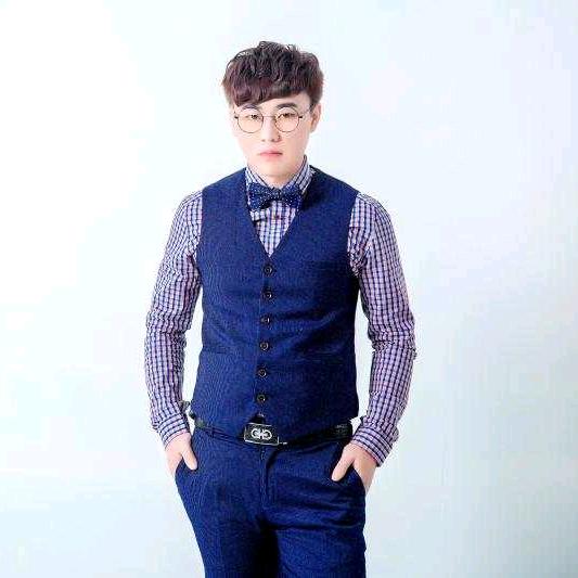 小号给我点个关注