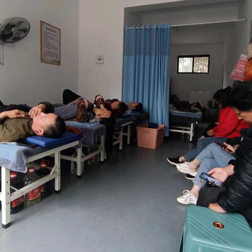 梁哲免费热敷颈肩腰腿膝