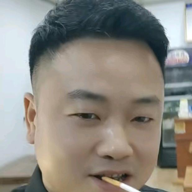 玉山日景白玖瑰楼底小顾烧烤