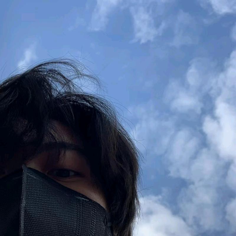 周墨001