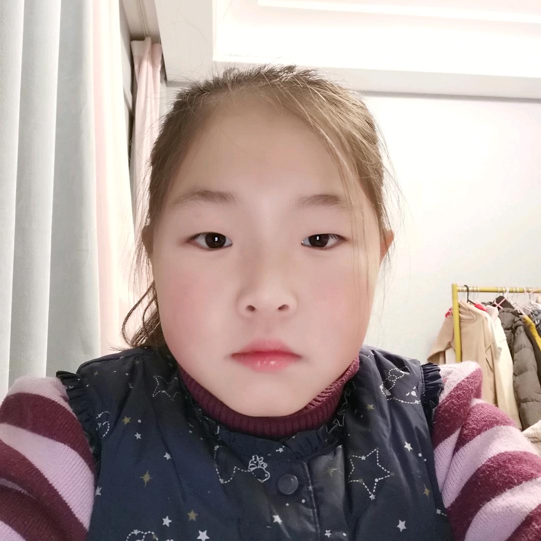 安妮宝贝。