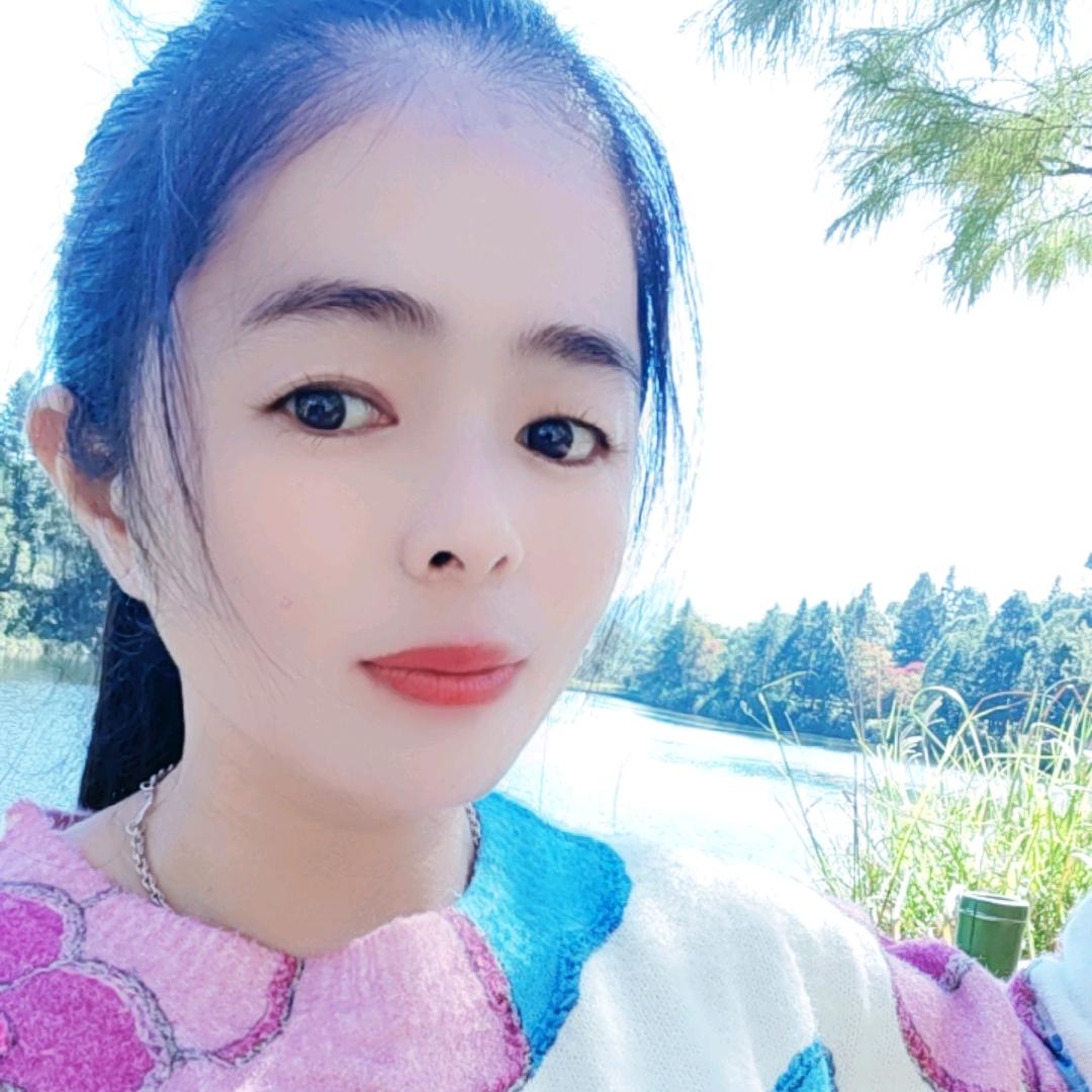 @咿抹浅笑