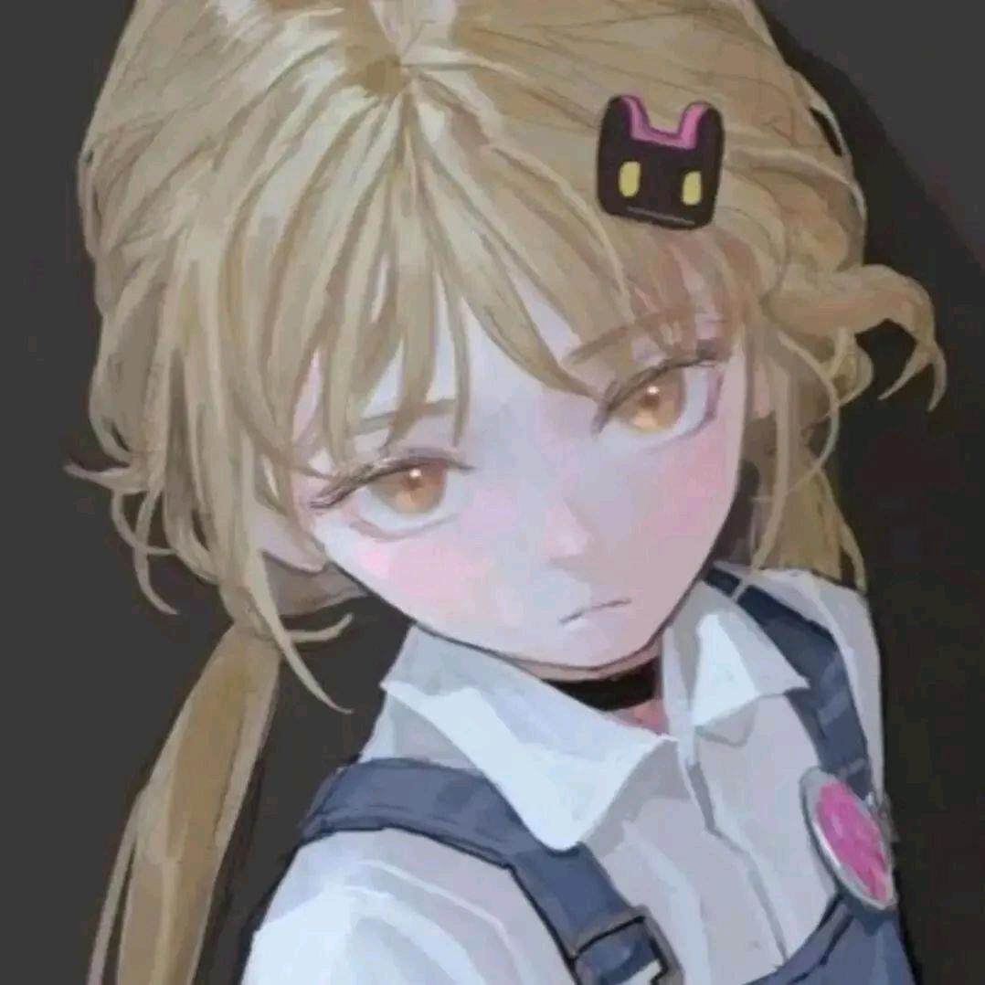 八月