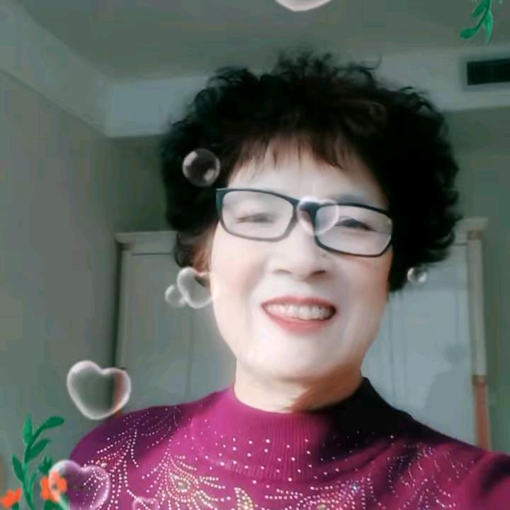 陈英