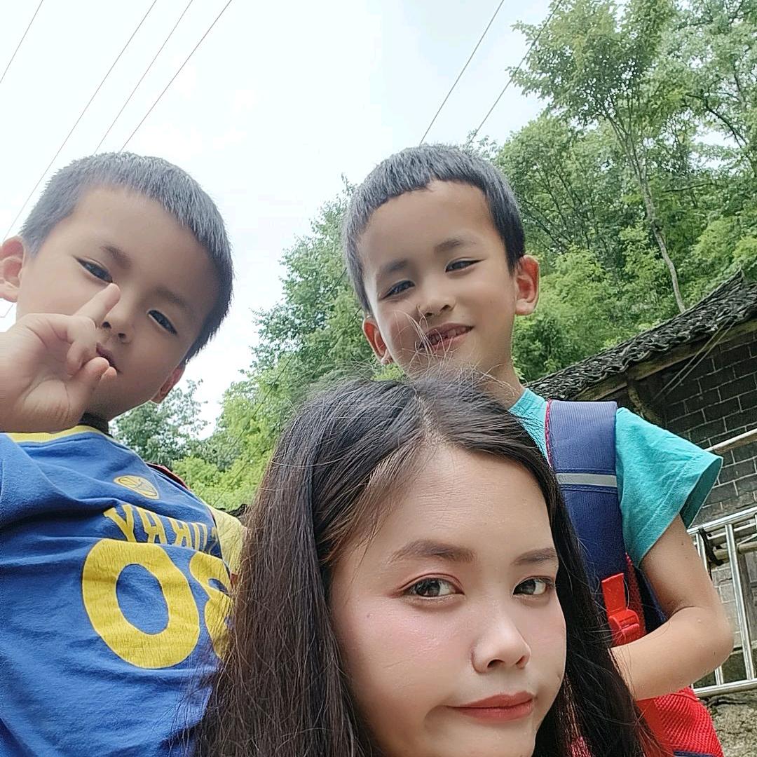 三个男孩的宝妈