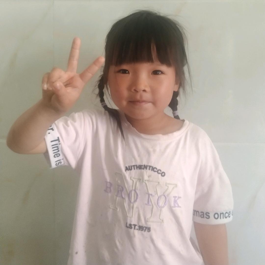 男儿当自强装修贴砖