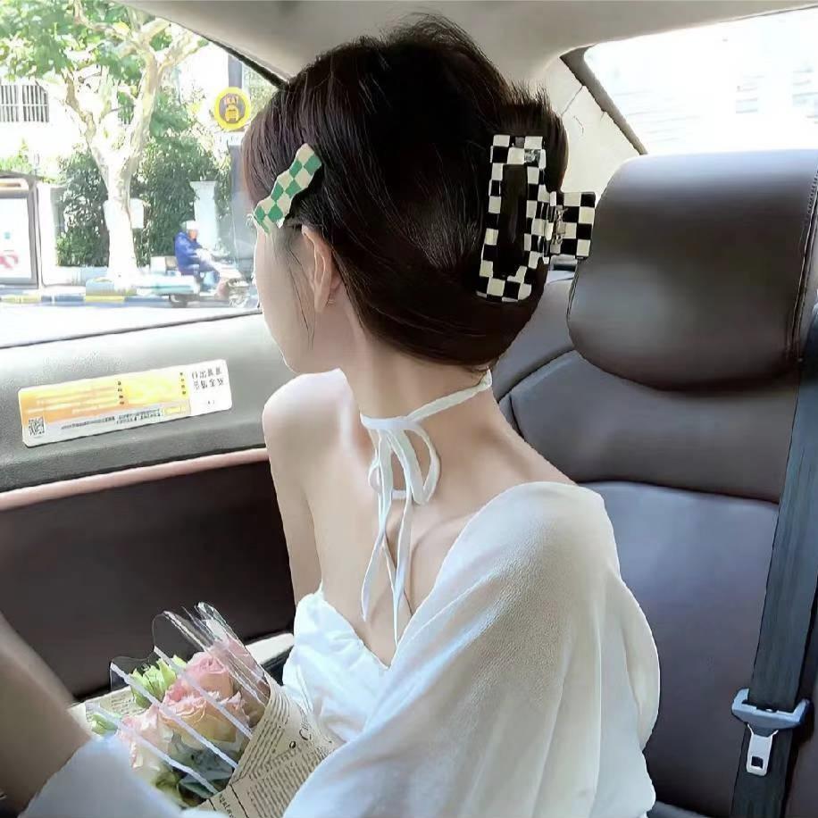 小样不怕黑~