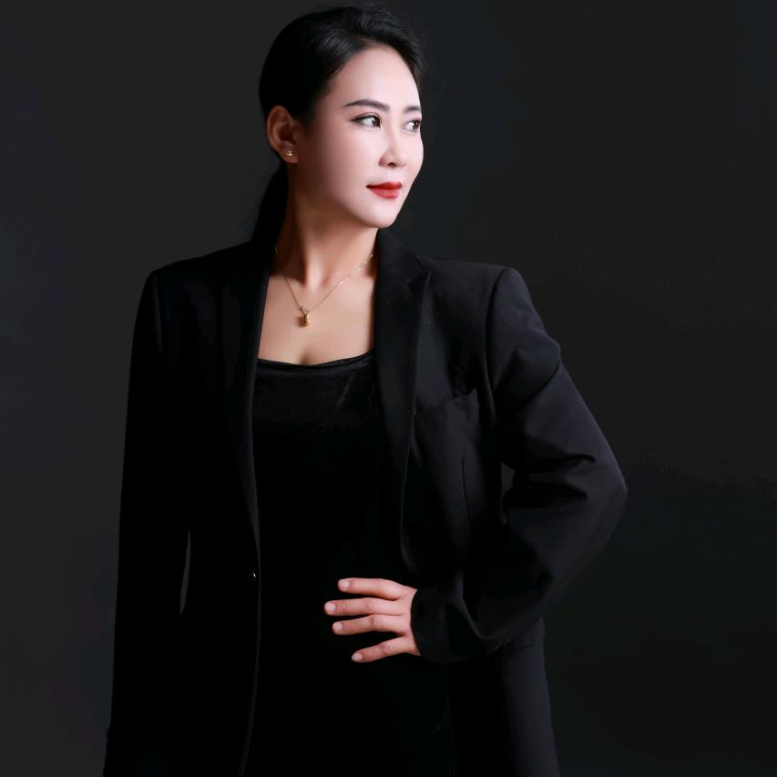 灡渟，红姐