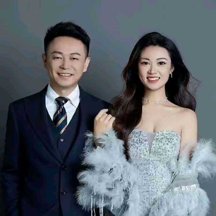 妍伊夫妇