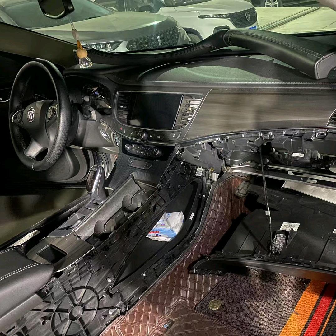 万里车行（小刘）