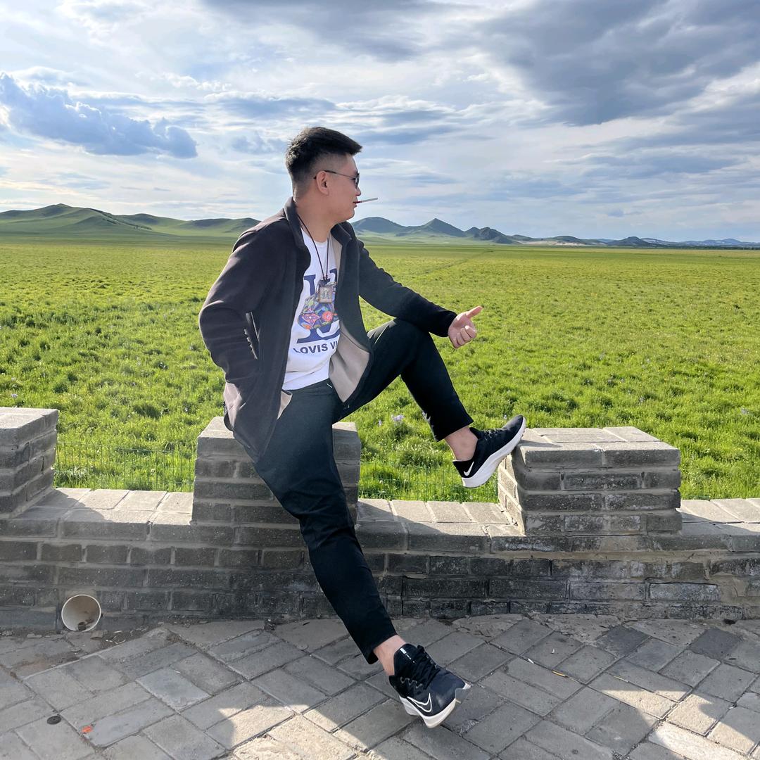 乌兰布统领队 金牌表弟🚗
