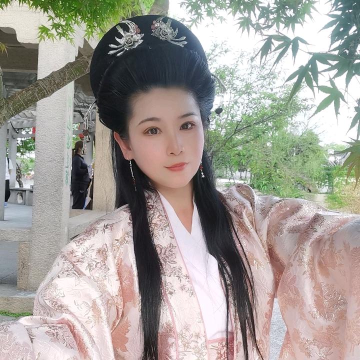 雅婷爱古装