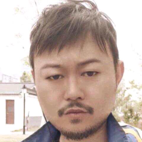 张亚南