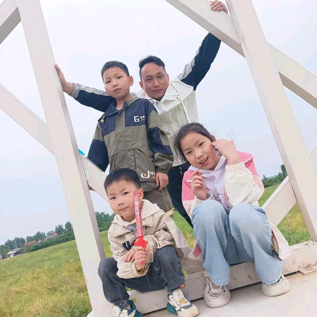 ☞^O^伪装坚强^O^←_←