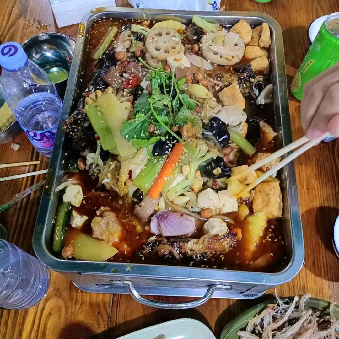 张先森烧烤烤鱼店