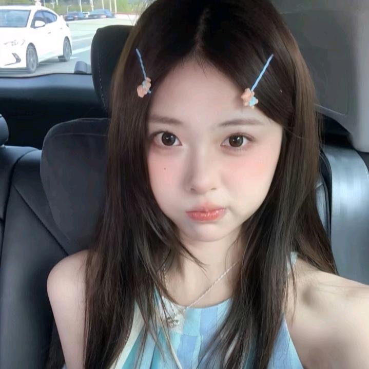 依依