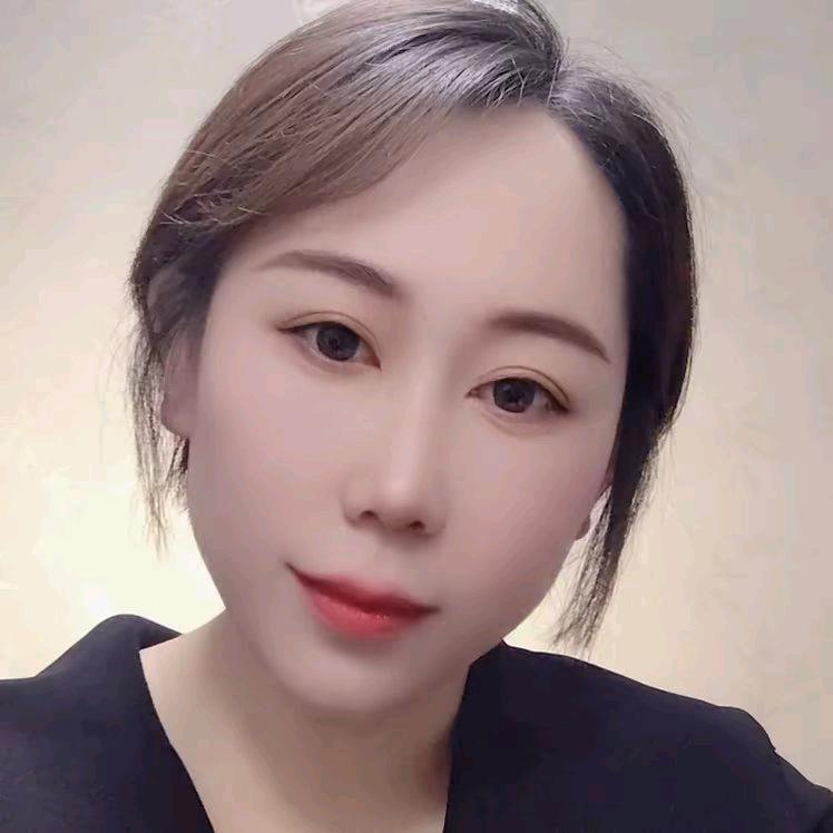 琉璃&唯依☘️🌹