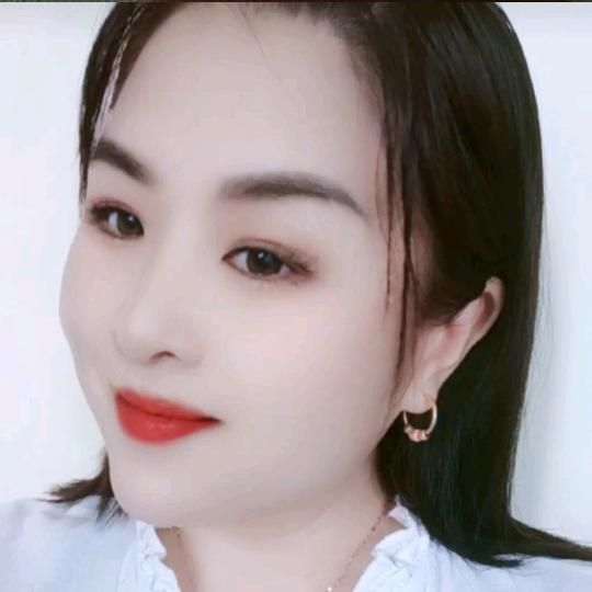 清新艳丽