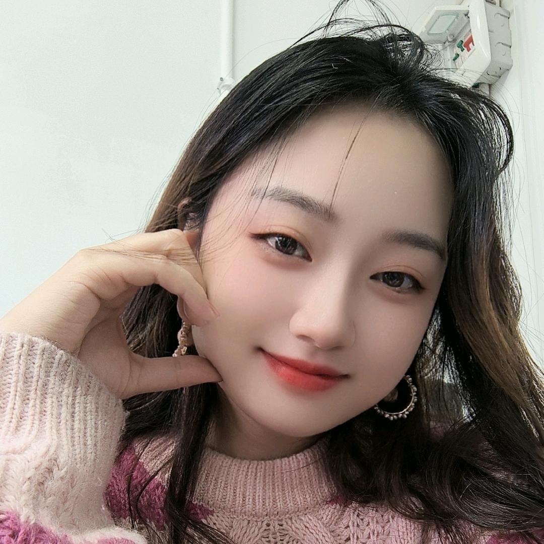 姝 姝  。💚❤💛