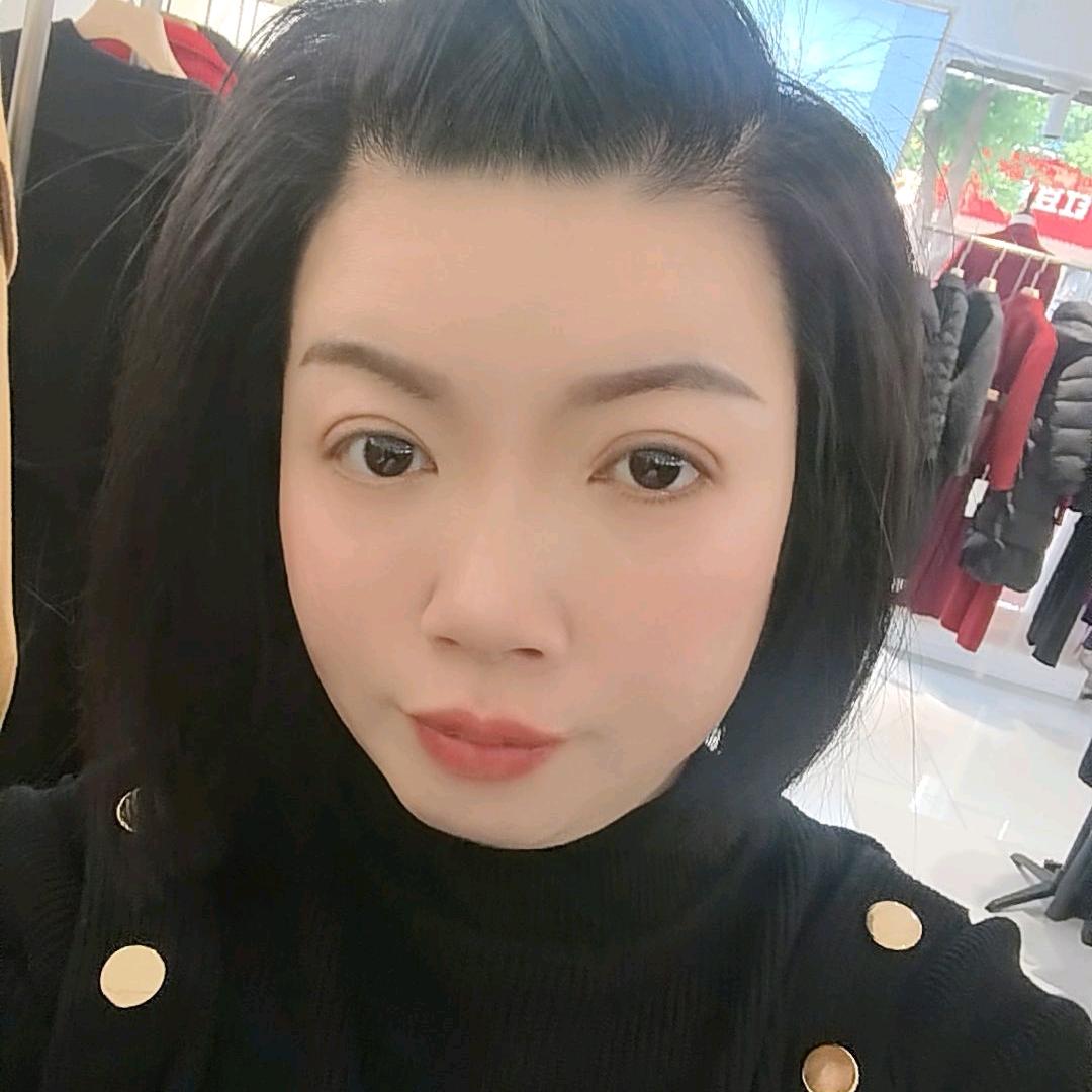 阳逻服装店小易