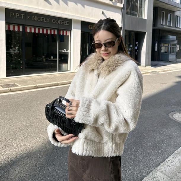 丁羊筠时尚休闲女装