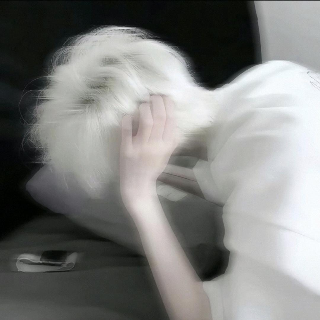 最怕你通红眼睛.