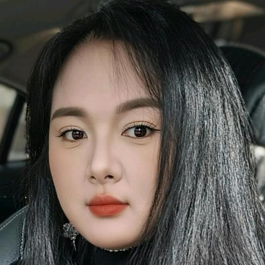 回眸一笑  醉倾城