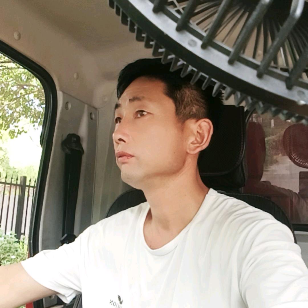 做好自己,别人我管不着@