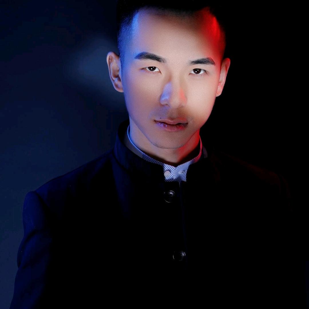 演员嬴十三头像