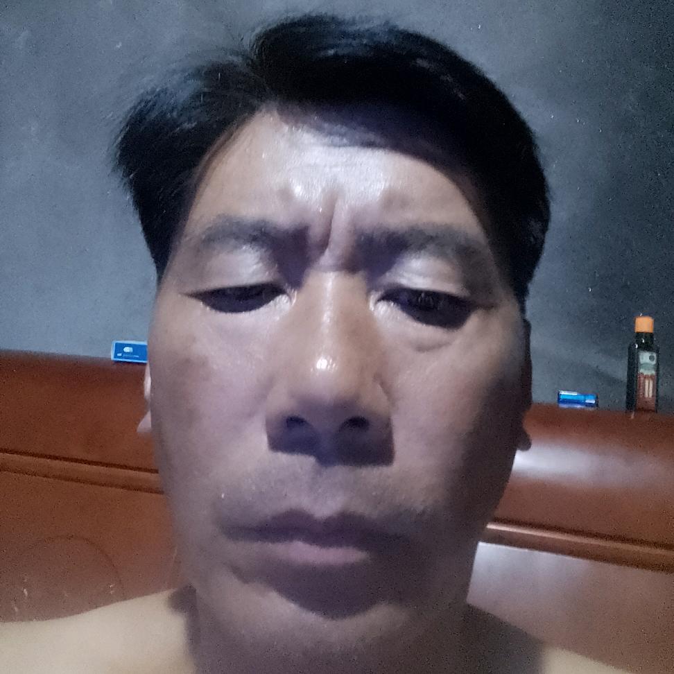 孙荣，