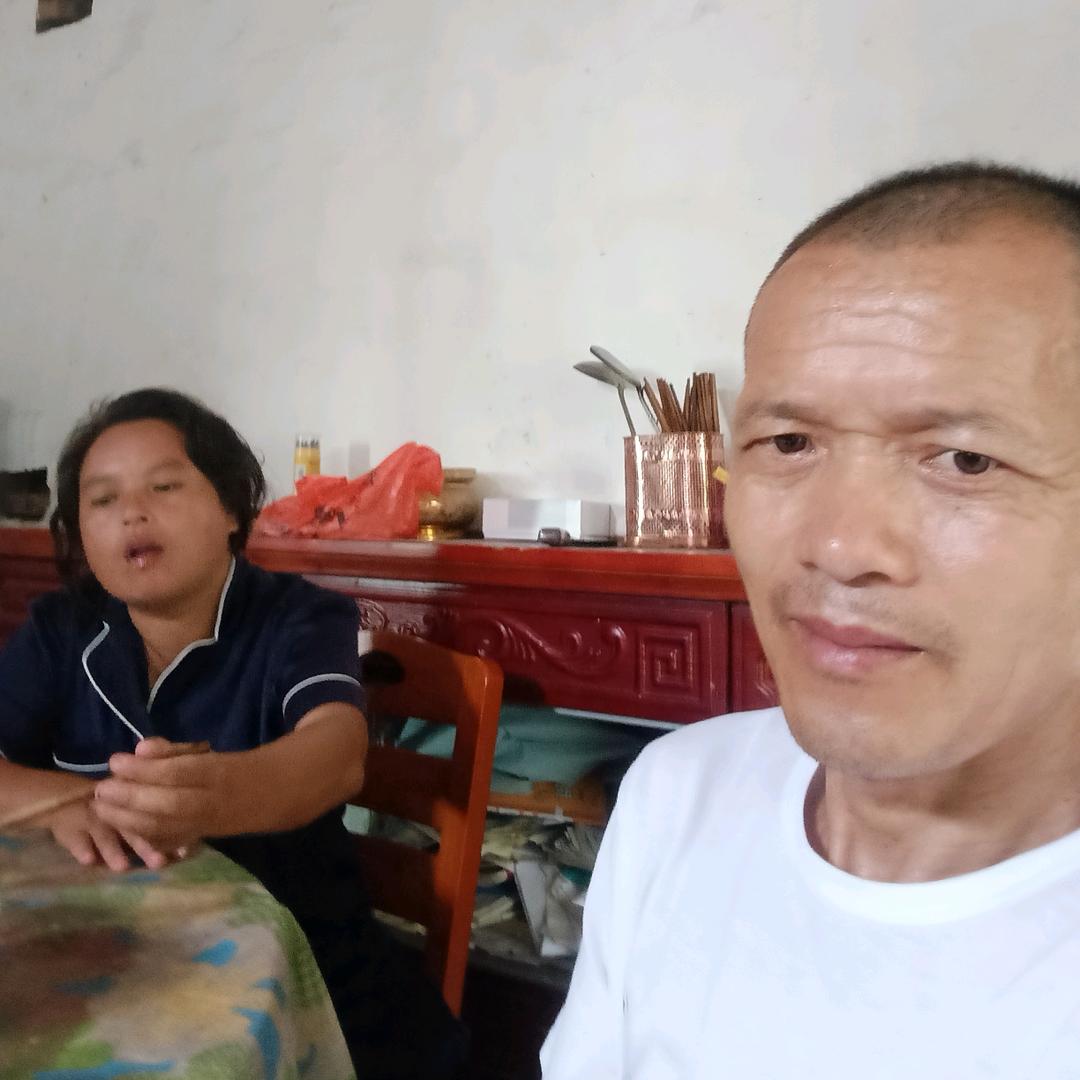 周小义做玻璃暮墙