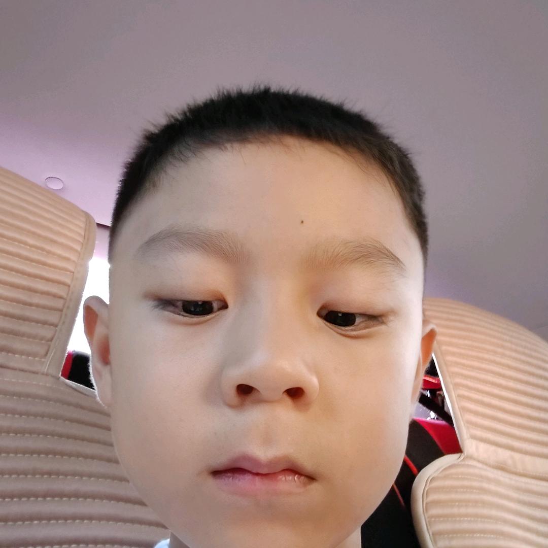 阳光男孩☀