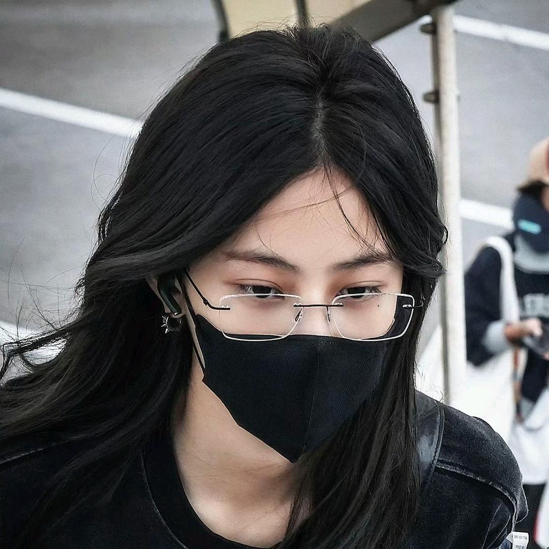 信阳市依姿美风尚衣阁