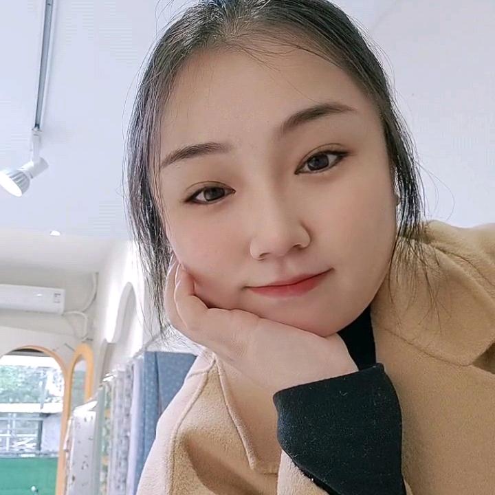 嘉鱼落屋