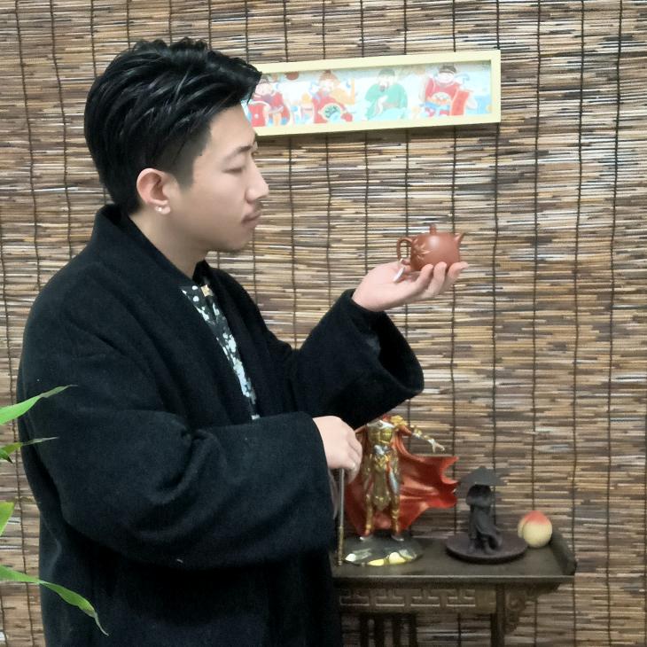 （梦悟工厂)韩研子