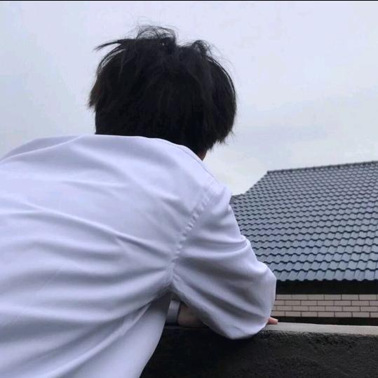 睡前小酒馆