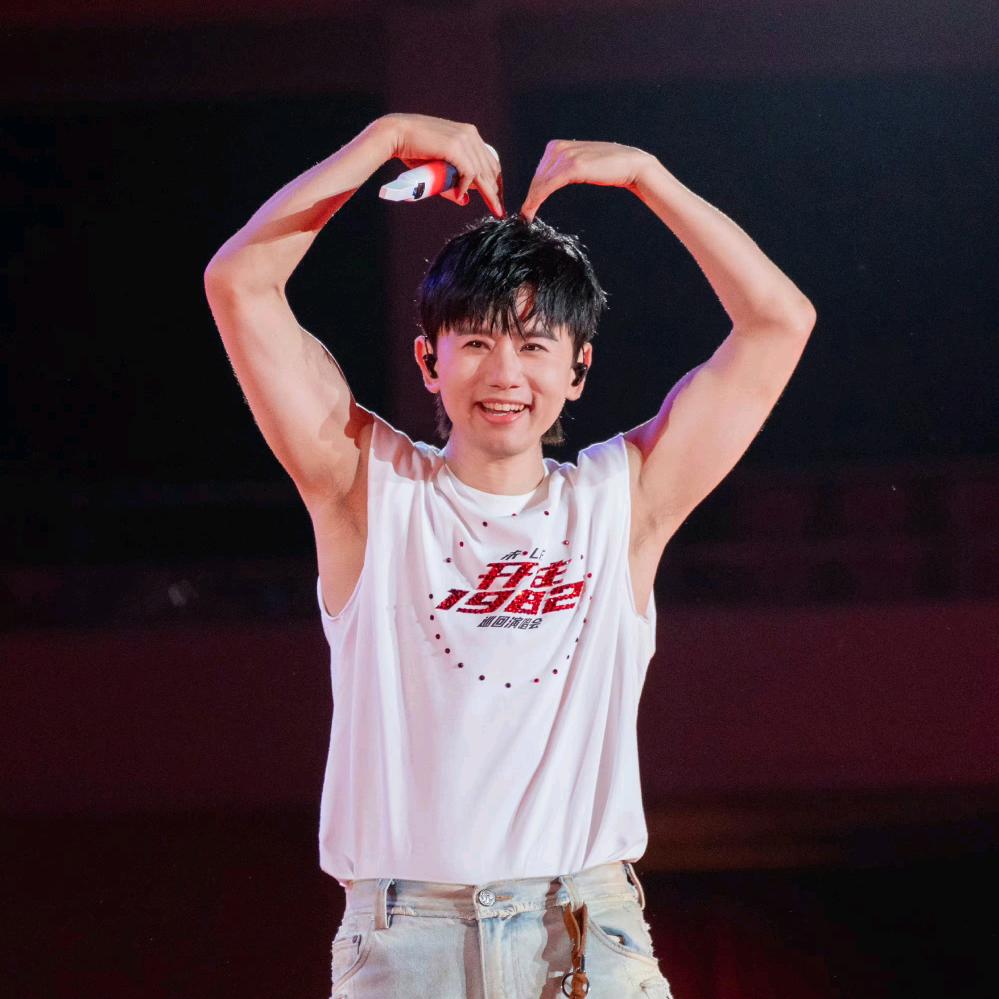 暮冬贰拾的行星